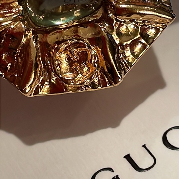 GUCCI Gold & Green Bold Flower Ring Size 7 - Picture 15 of 17